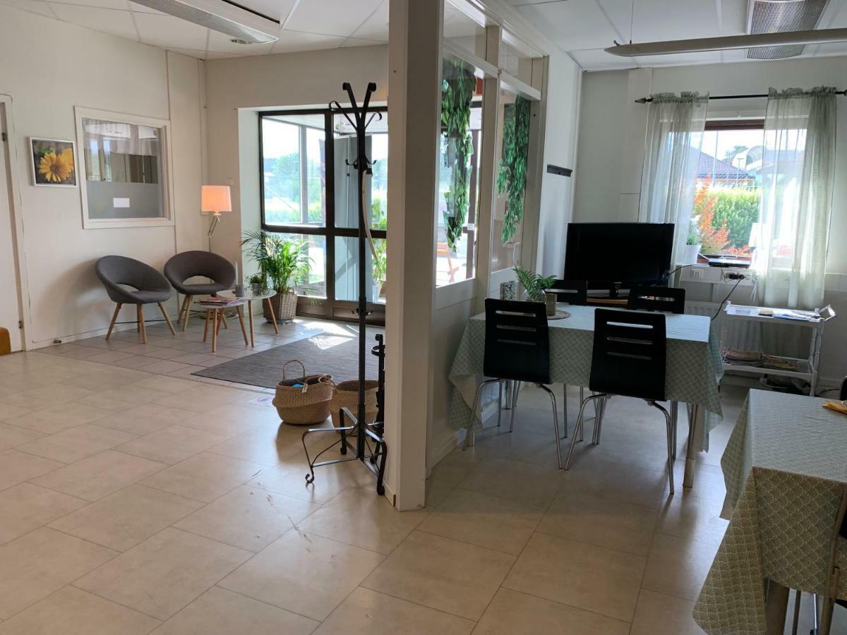 Sol & Sand Bed And Breakfast Kungälv Екстериор снимка